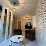 La Maxipontaine Apartment