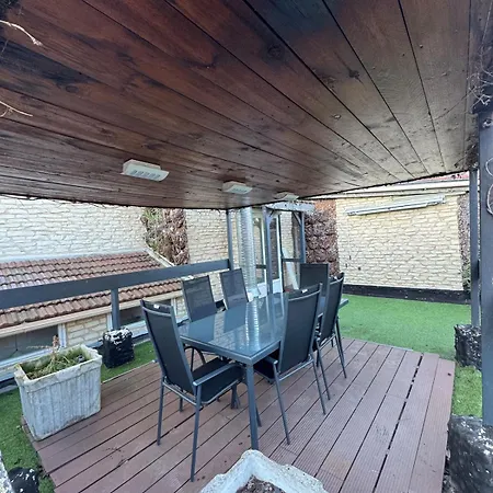 Au Cœur De *